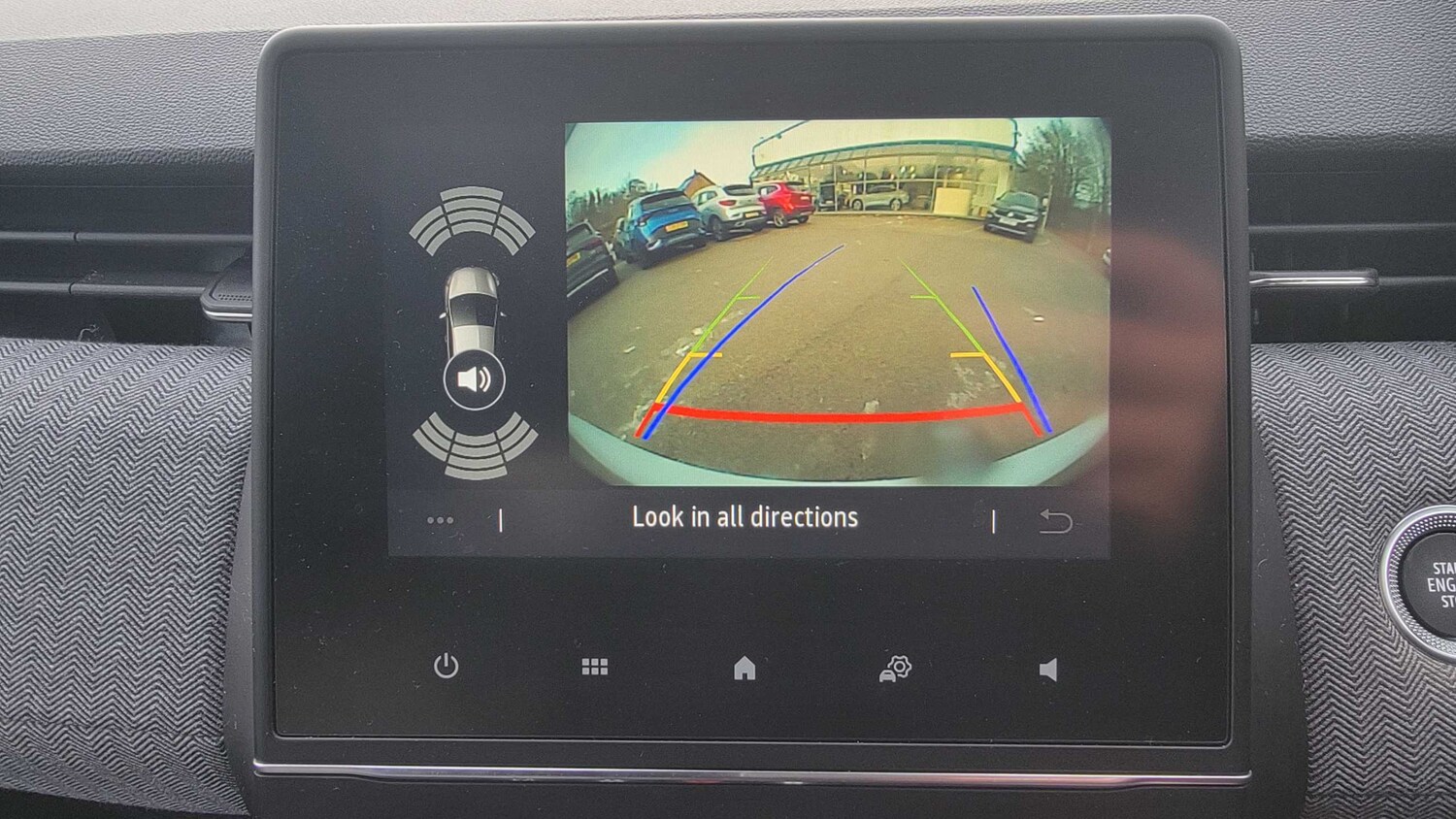 Used Renault Clio 2025 for sale - 76789352: Photo 31