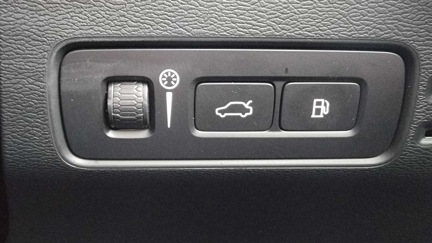 Used Volvo XC40 2022 for sale - 77093303: Photo 29