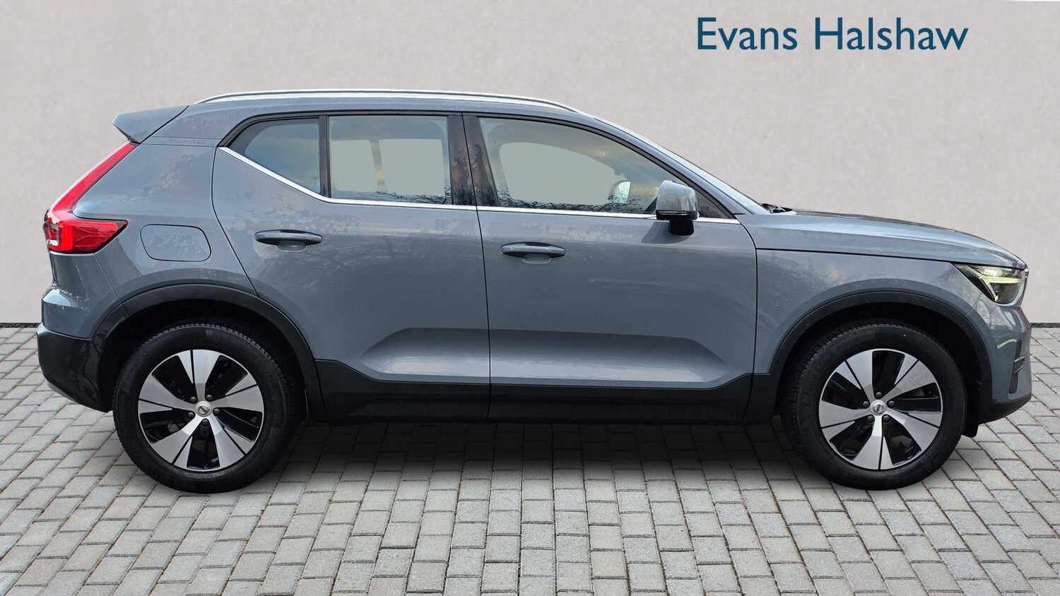 Used Volvo XC40 2022 for sale - 77093303: Photo 3