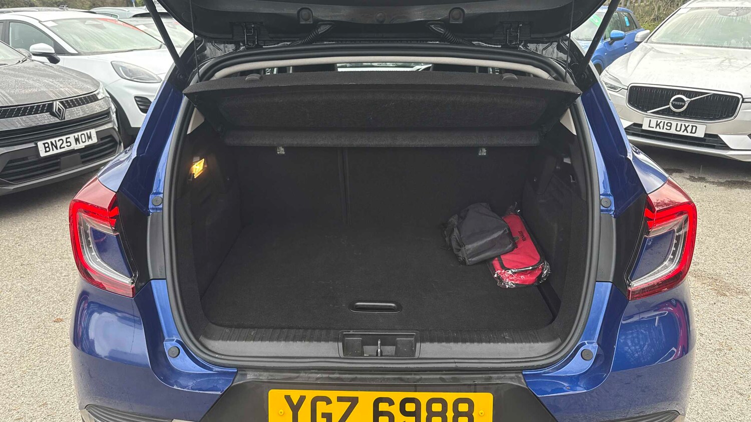 Used Renault Captur 2023 for sale - 76553166: Photo 15