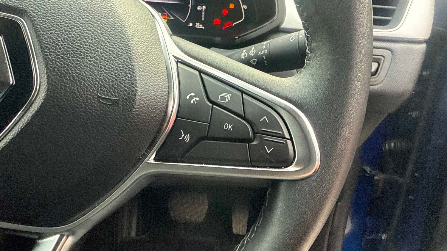 Used Renault Captur 2023 for sale - 76553166: Photo 24