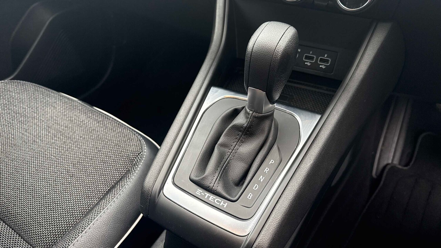 Used Renault Captur 2023 for sale - 76553166: Photo 30