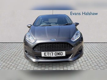 Used Ford Fiesta 2017 for sale - 79002436: Photo