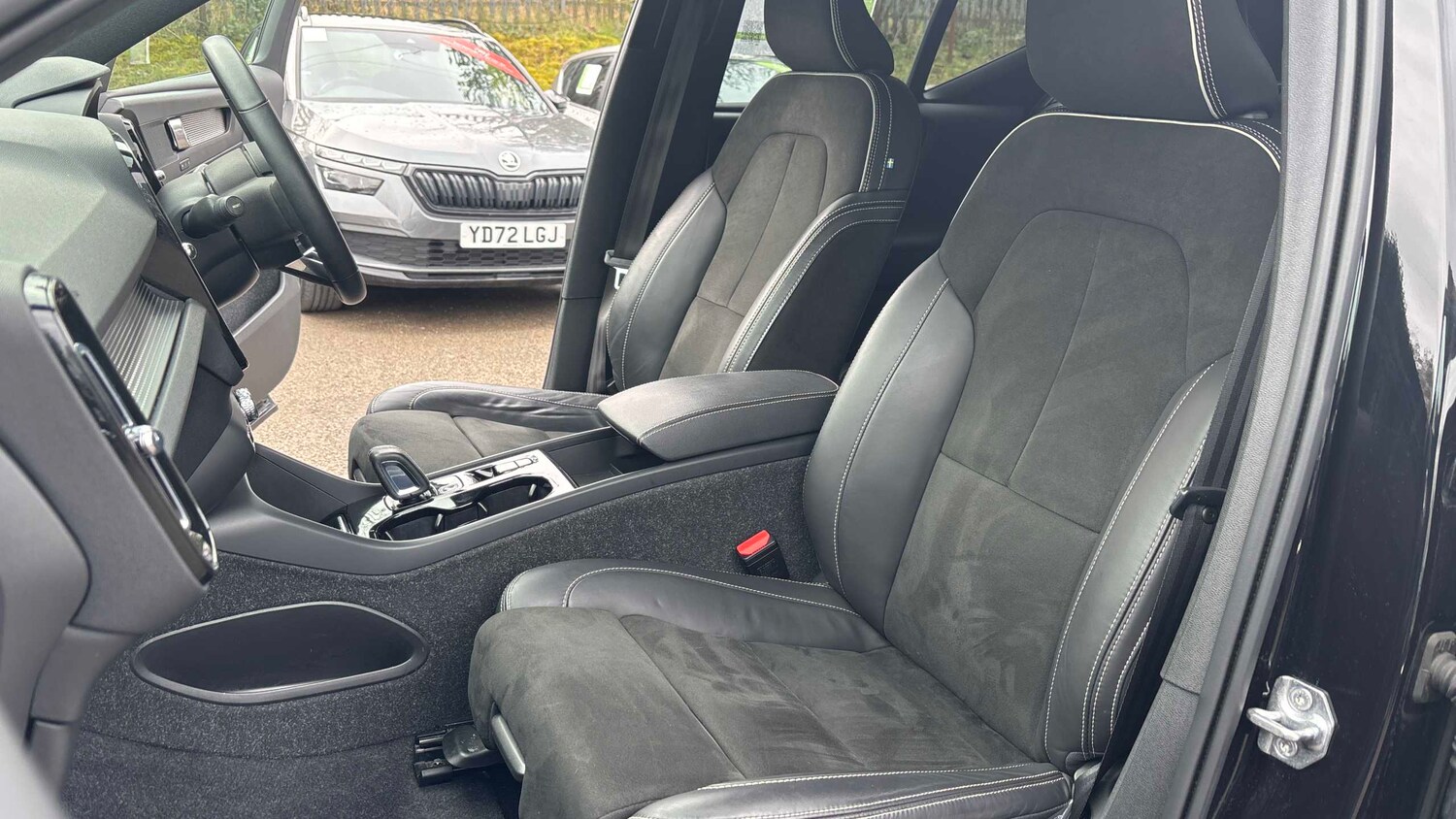 Used Volvo XC40 2021 for sale - 77429030: Photo 32