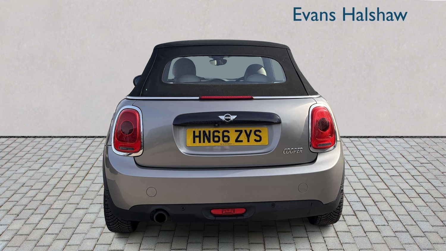 Used MINI Convertible 2016 for sale - 77960696: Photo 5