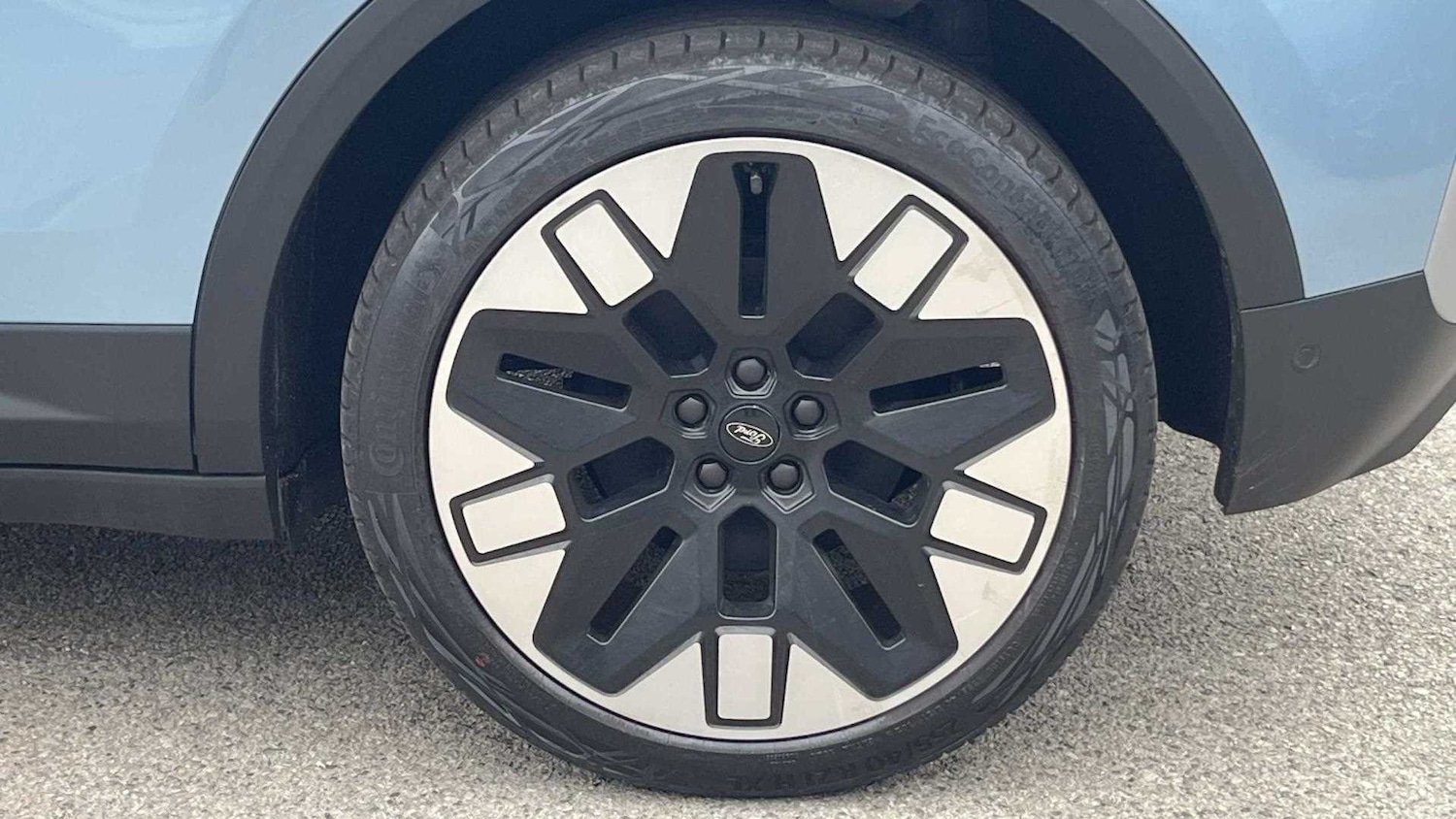 Used Ford Explorer 2025 for sale - 75993809: Photo 10