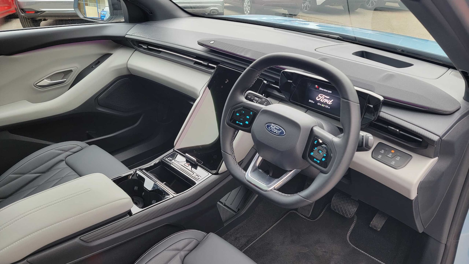 Used Ford Explorer 2025 for sale - 75993809: Photo 12