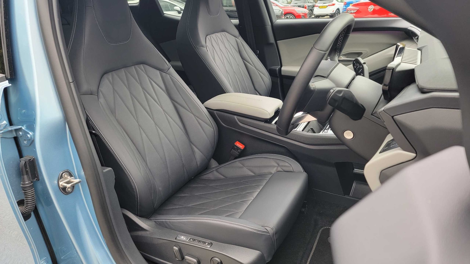 Used Ford Explorer 2025 for sale - 75993809: Photo 14