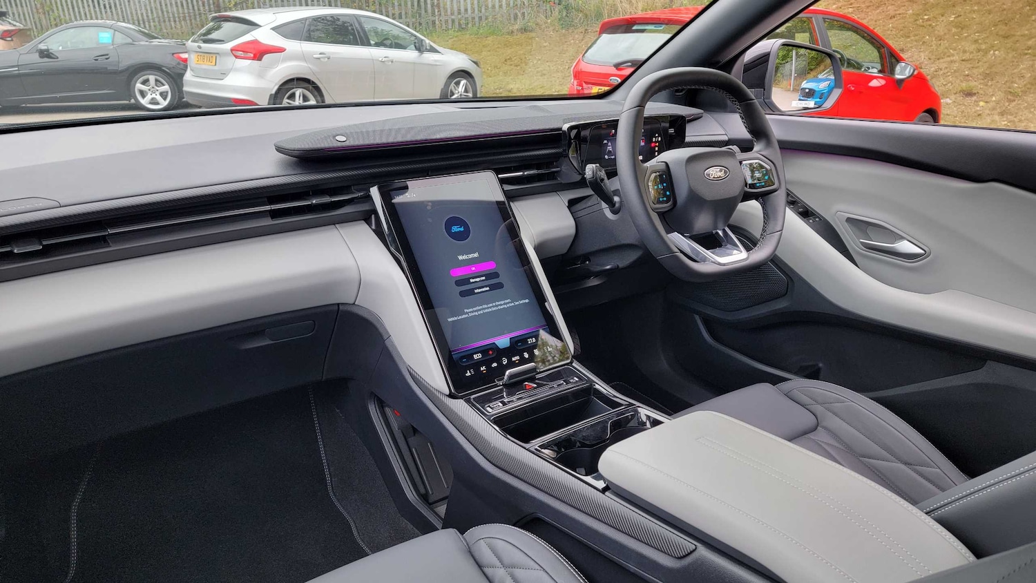 Used Ford Explorer 2025 for sale - 75993809: Photo 16