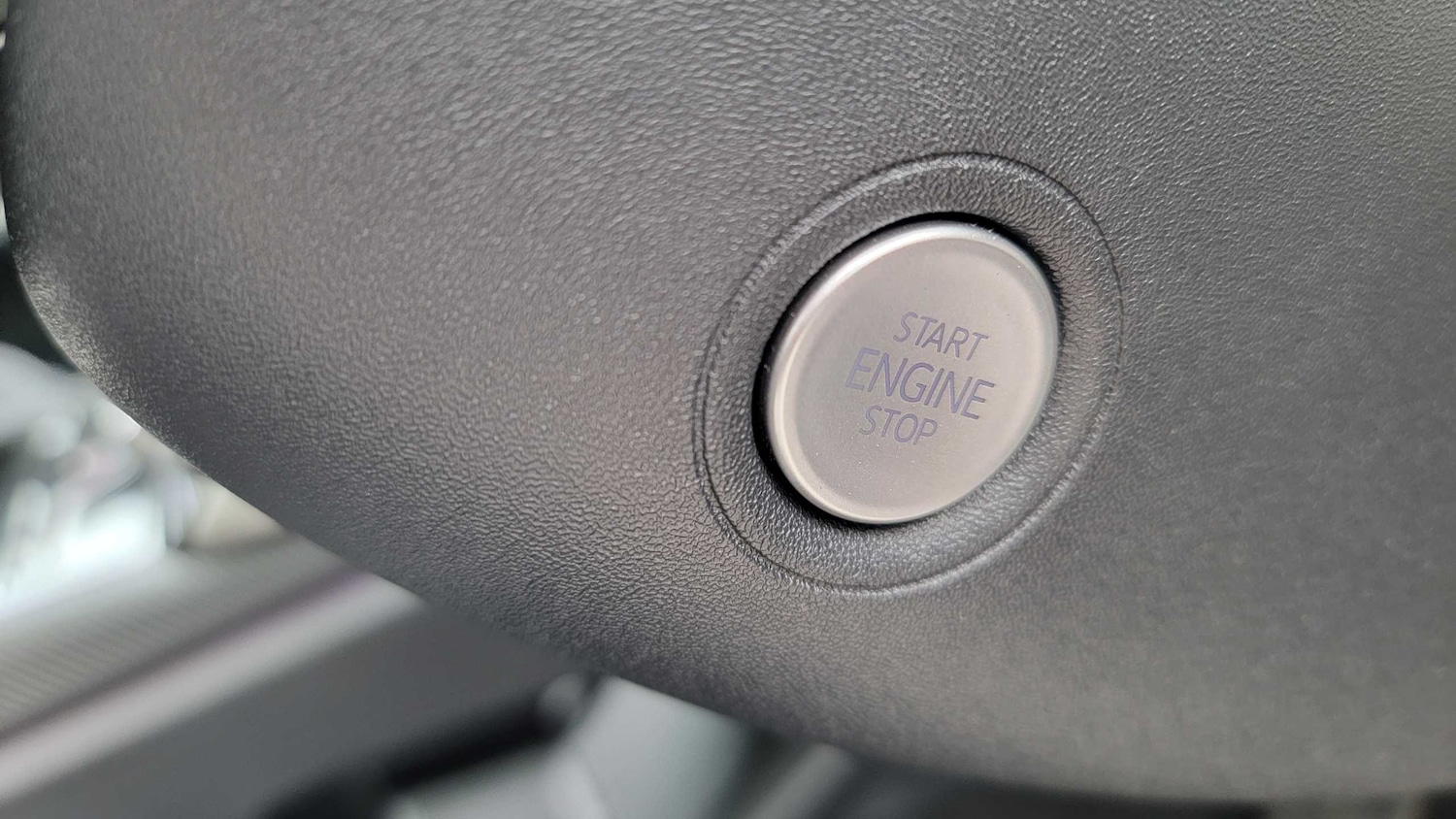 Used Ford Explorer 2025 for sale - 75993809: Photo 31