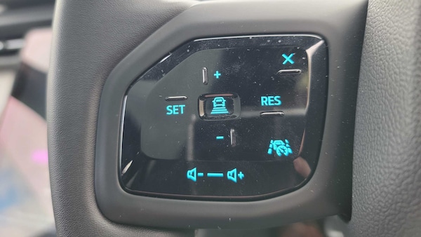 Used Ford Explorer 2025 for sale - 75993809: Photo 31