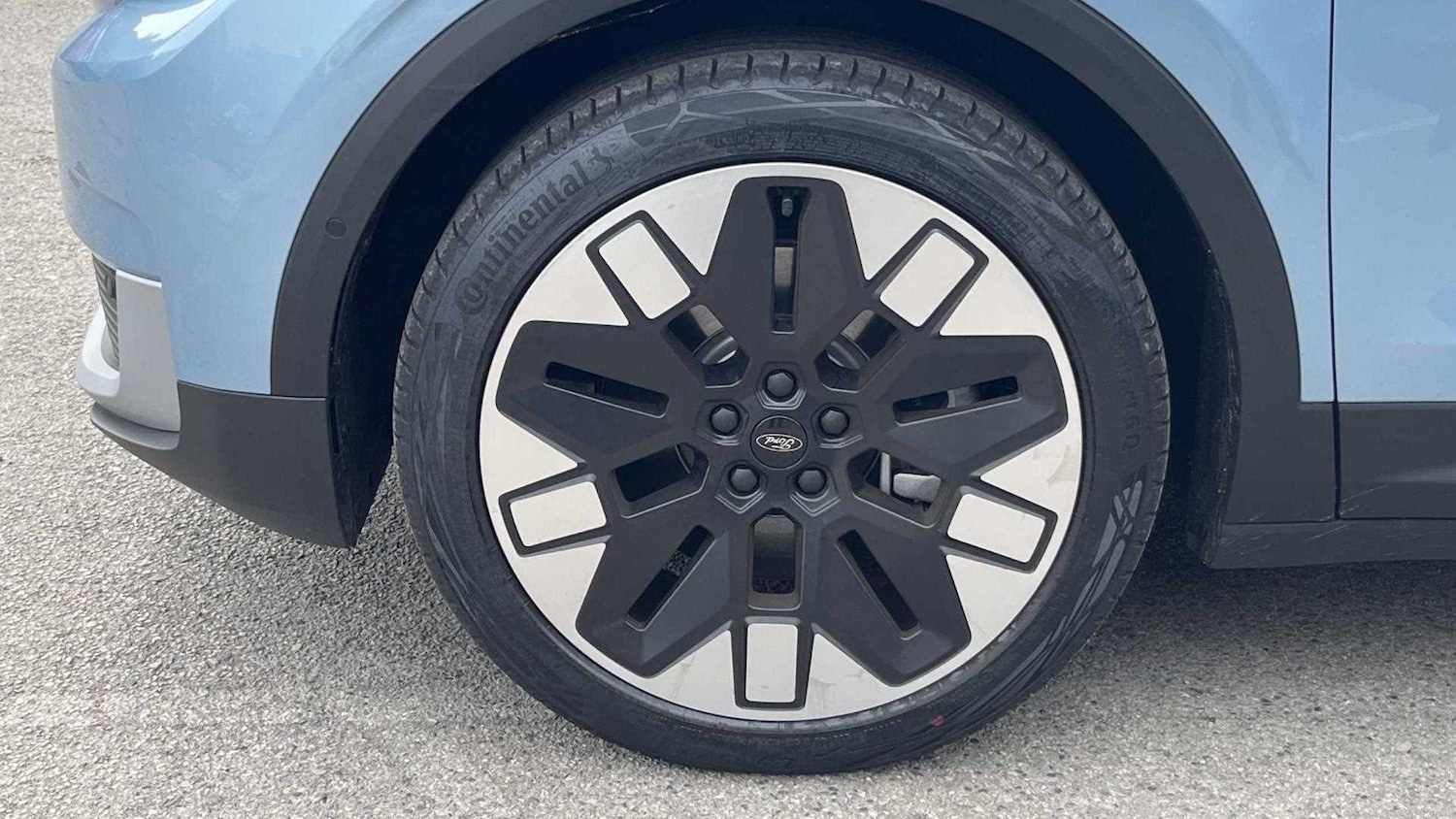 Used Ford Explorer 2025 for sale - 75993809: Photo 9