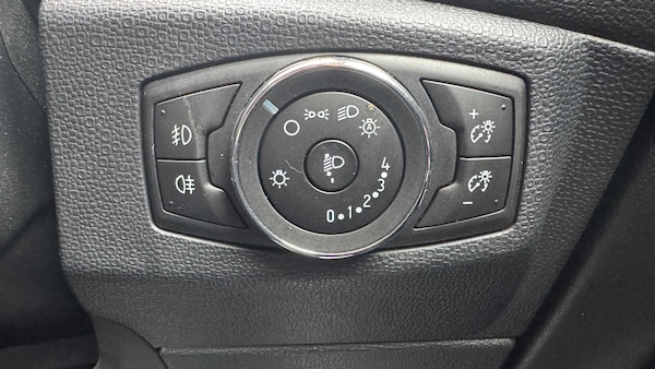 Used Ford Ecosport 2018 for sale - 76034865: Photo 30