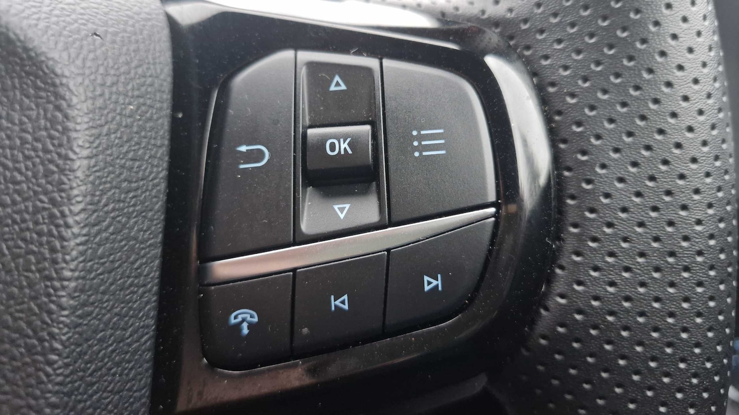 Used Ford Puma 2025 for sale - 76329350: Photo 24