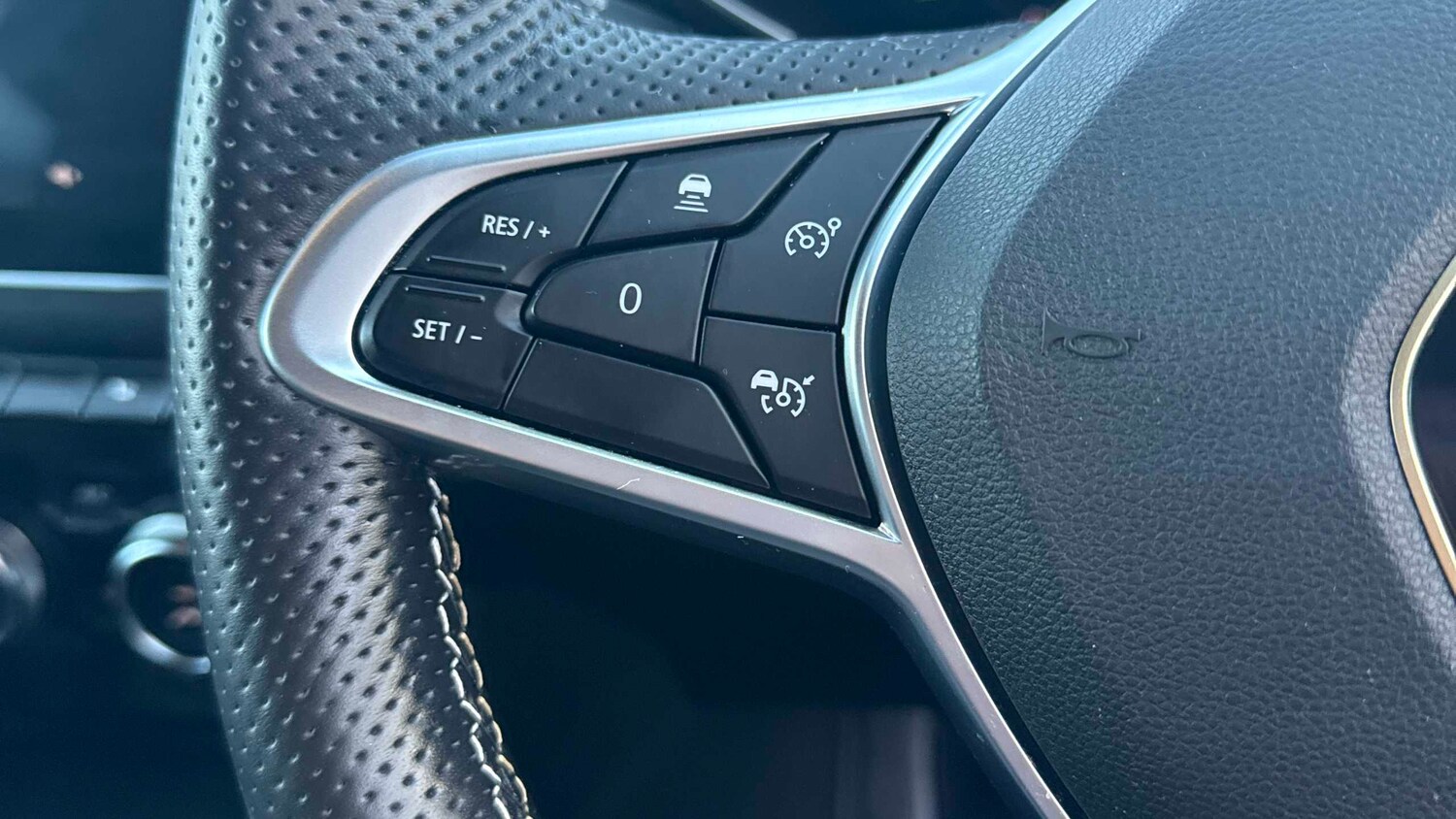 Used Renault Arkana 2023 for sale - 76648979: Photo 23