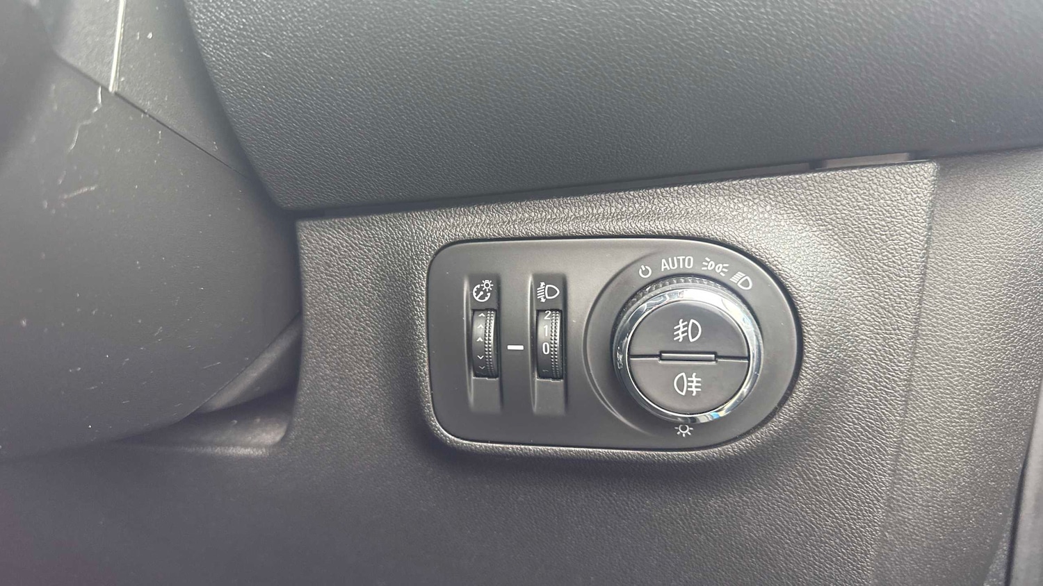 Used Vauxhall Corsa 2018 for sale - 77219516: Photo 25