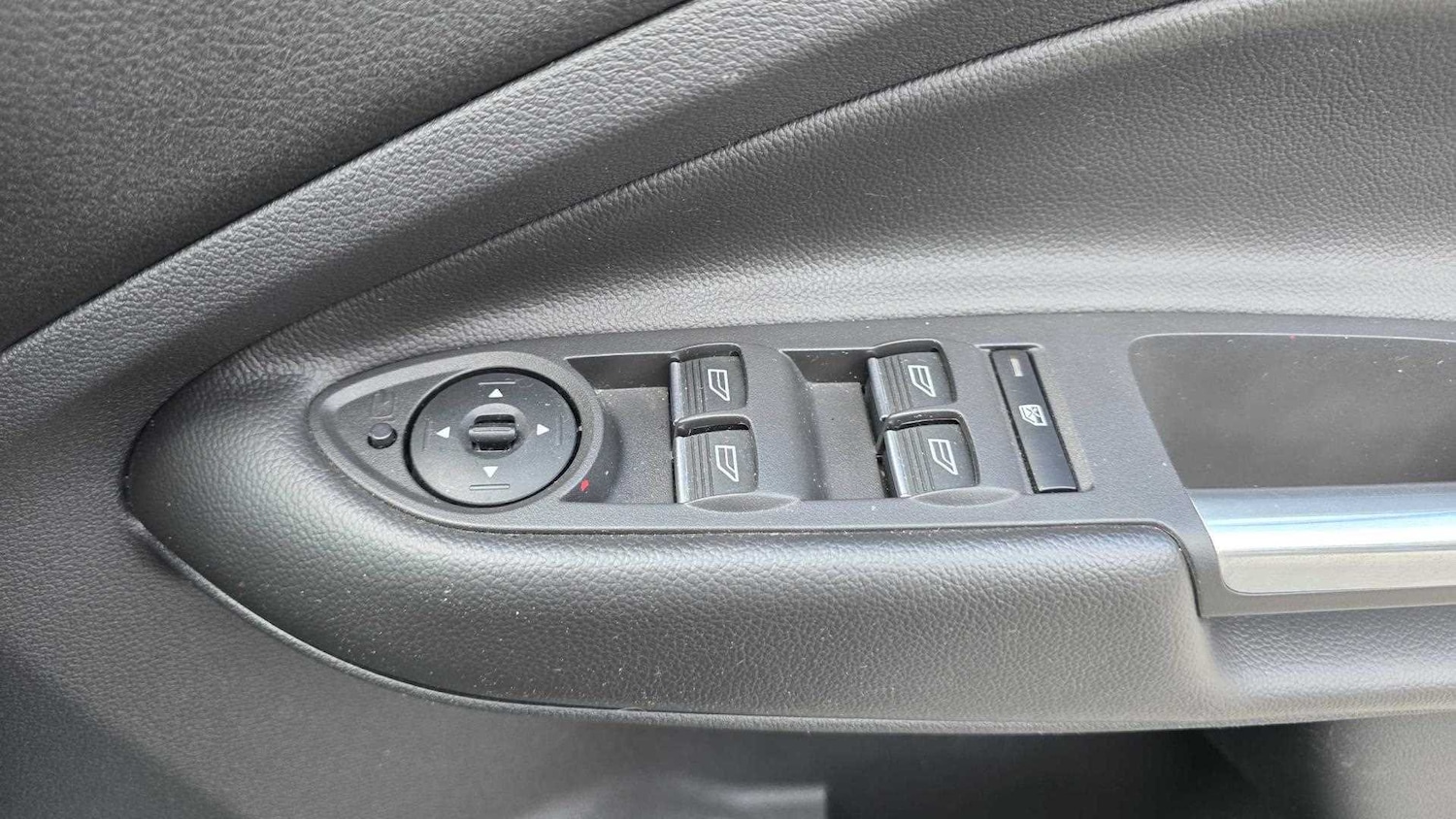 Used Ford Kuga 2017 for sale - 77093279: Photo 28