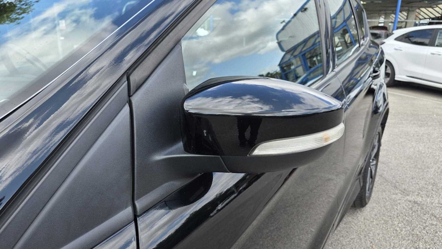 Used Ford Kuga 2017 for sale - 77093279: Photo 31