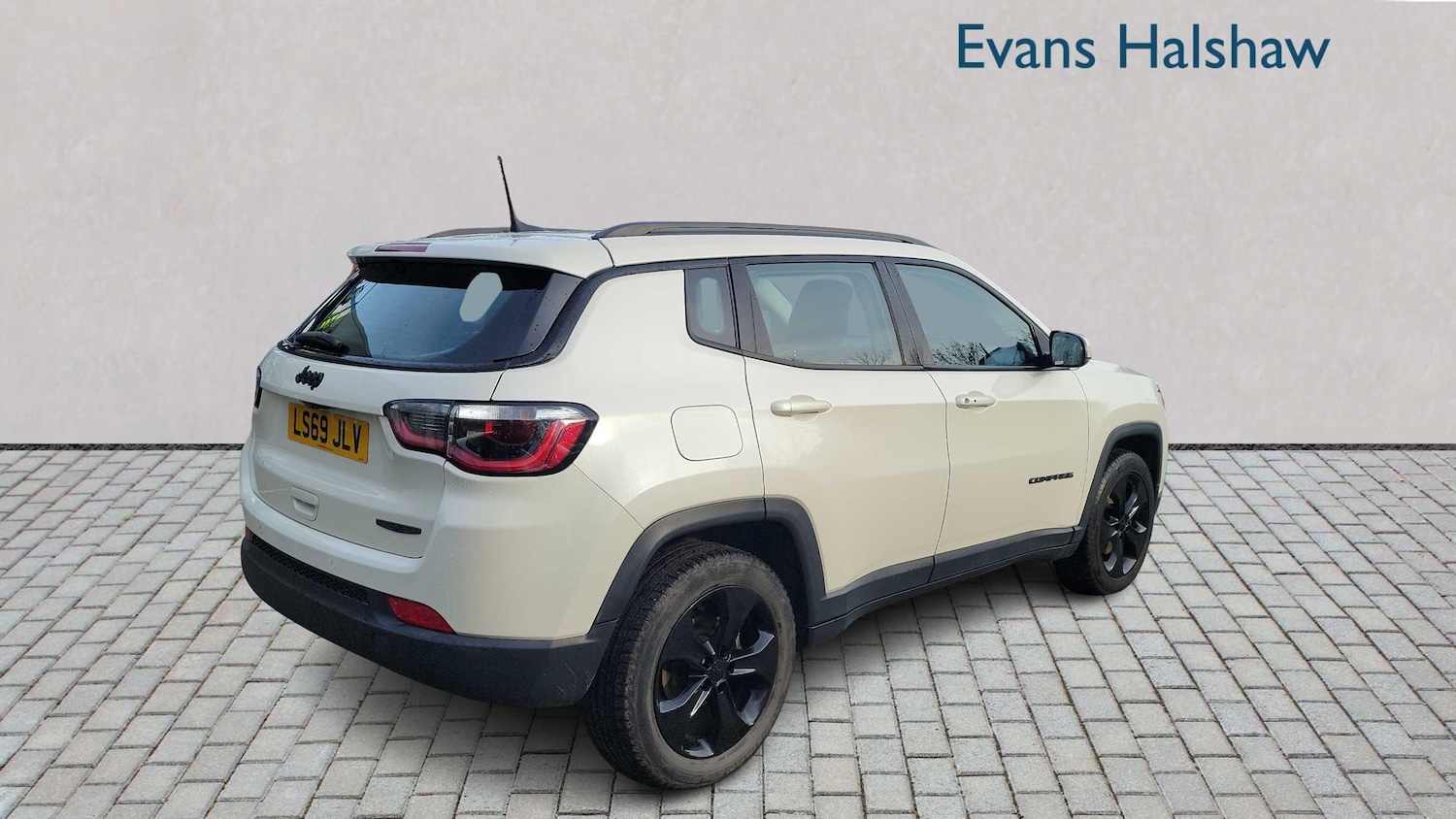 Used Jeep Compass 2019 for sale - 77810856: Photo 2