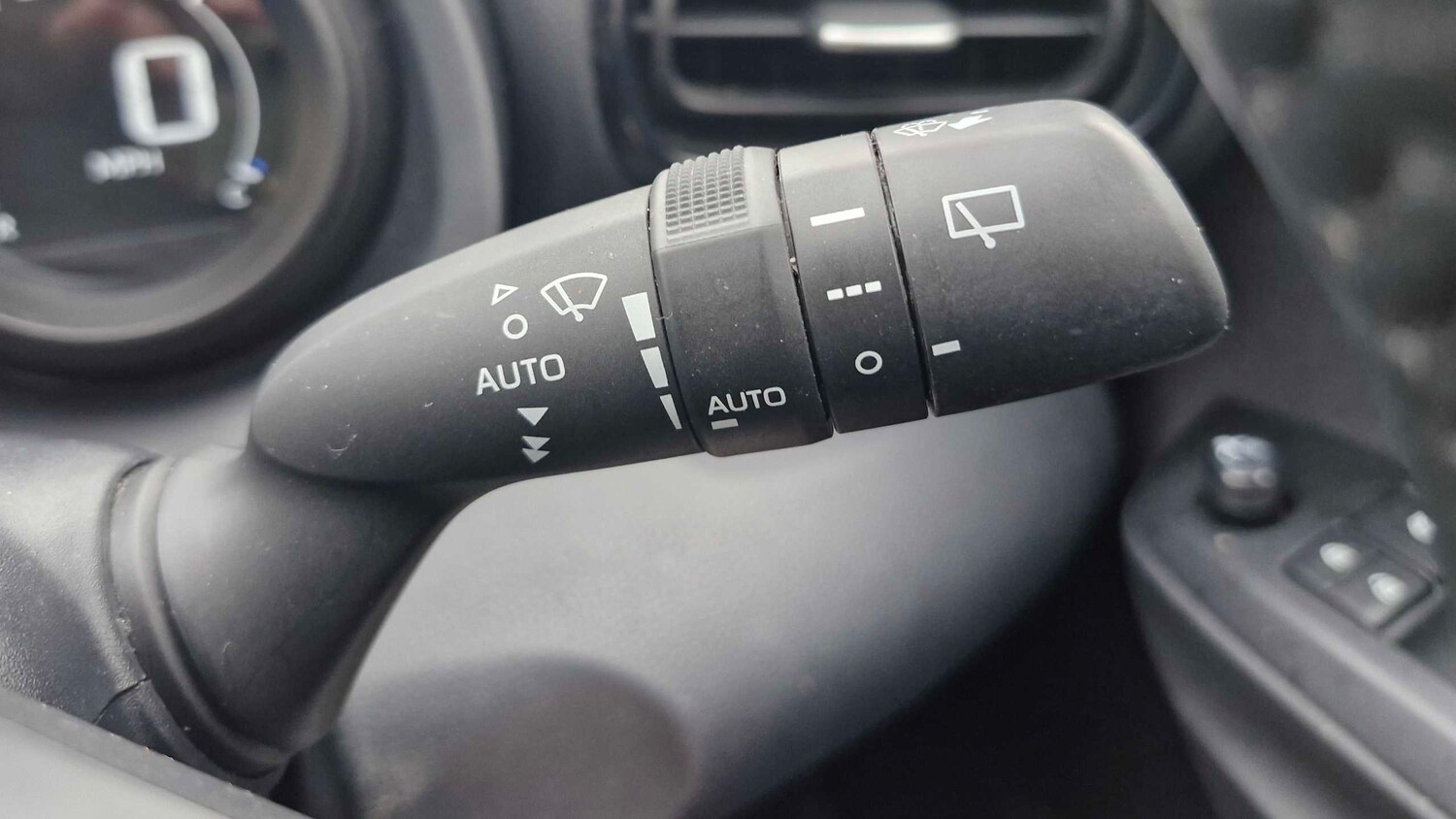 Used Toyota Yaris 2022 for sale - 76661866: Photo 26