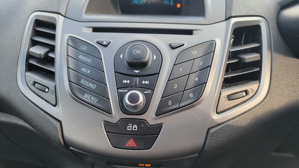 Used Ford Fiesta 2013 for sale - 76088020: Photo 28