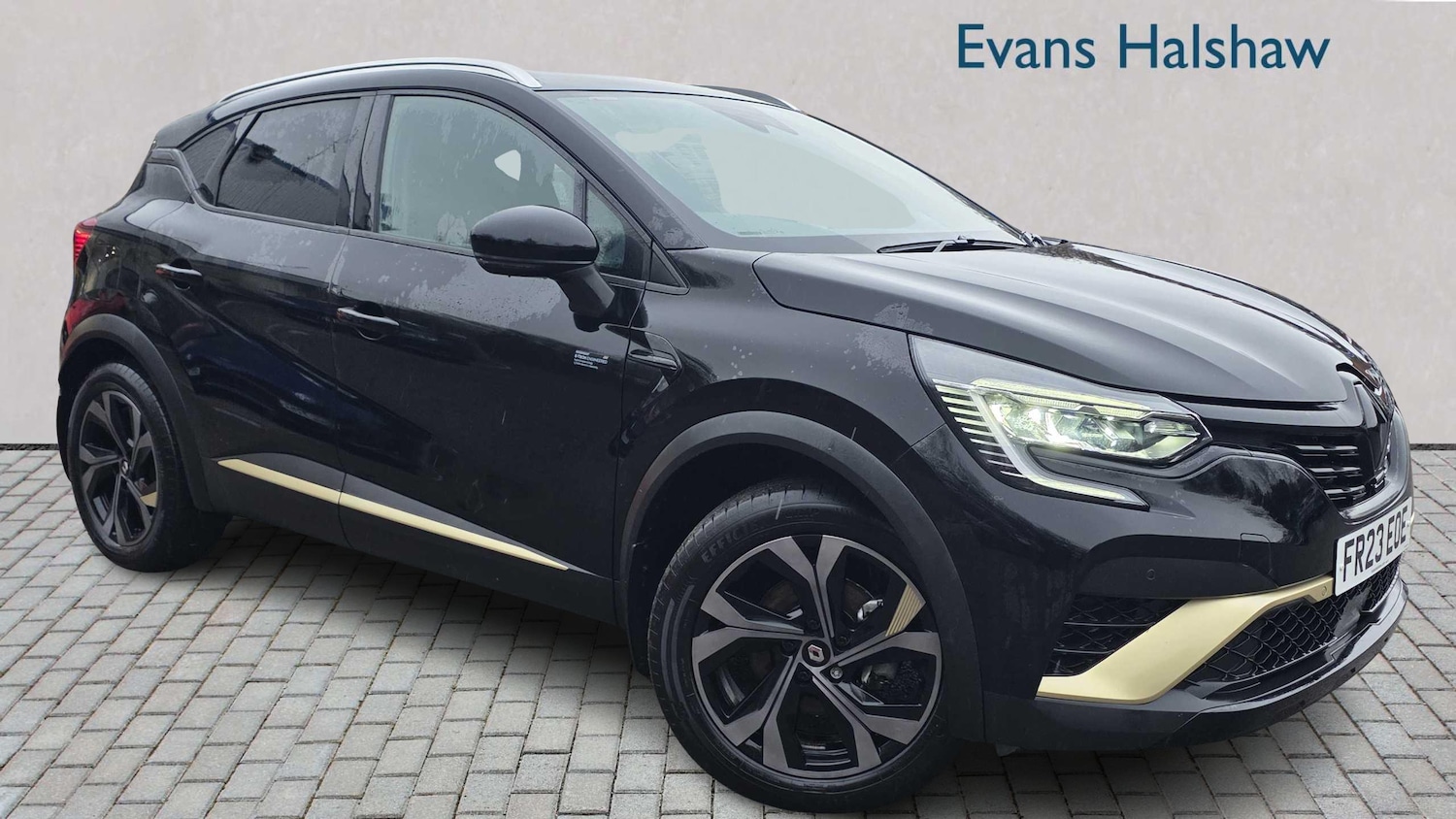 Used Renault Captur 2023 for sale - 76929012: Photo 1