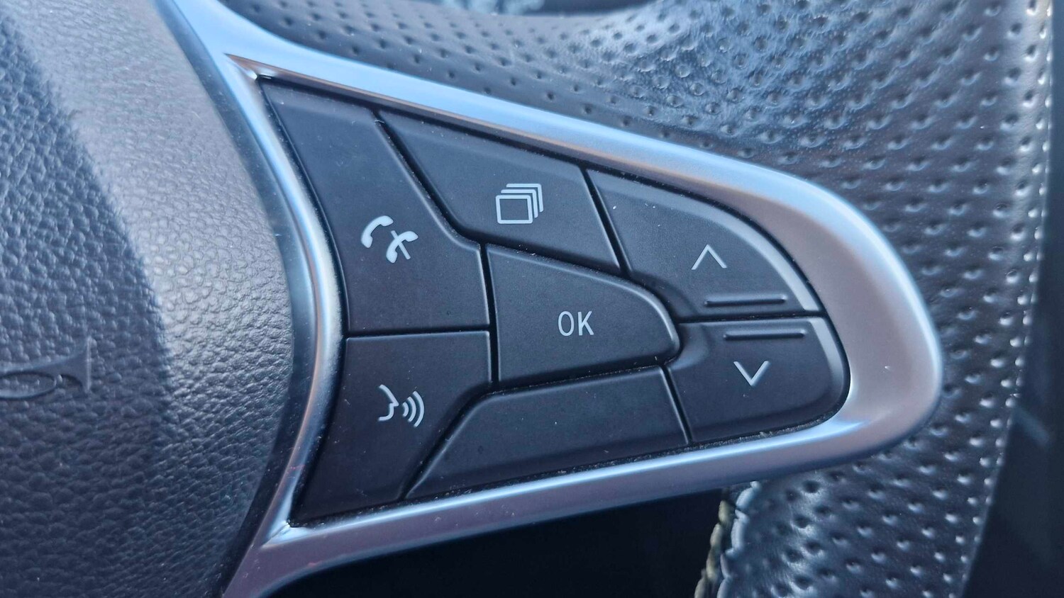 Used Renault Captur 2023 for sale - 76929012: Photo 22