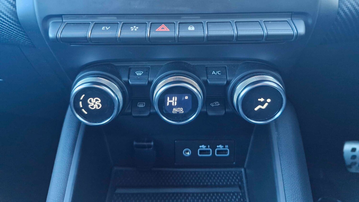 Used Renault Captur 2023 for sale - 76929012: Photo 26