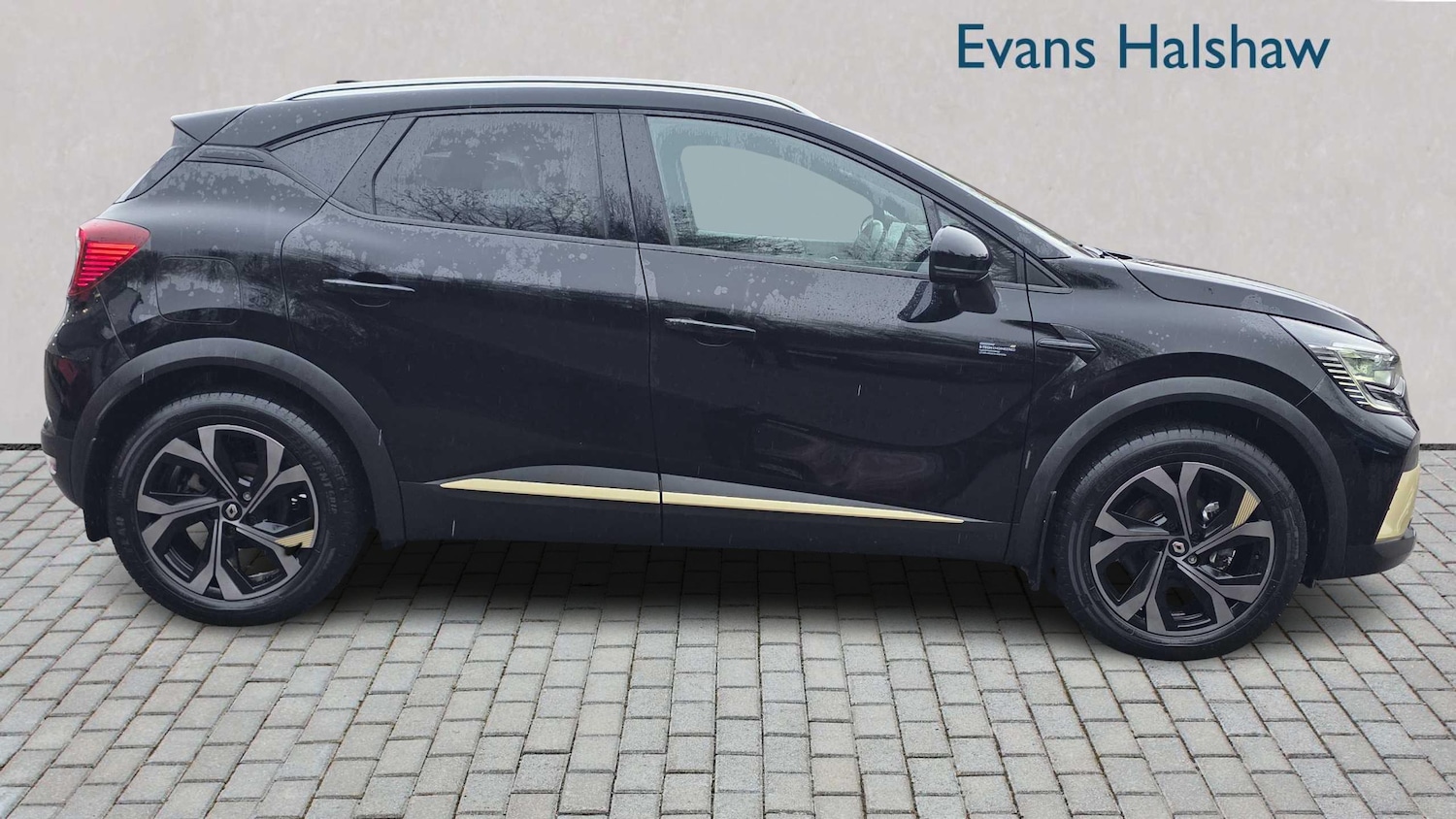 Used Renault Captur 2023 for sale - 76929012: Photo 4