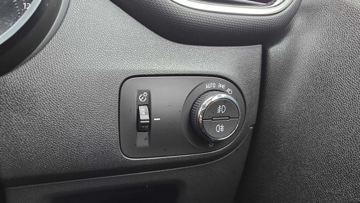 Used Vauxhall Crossland 2022 for sale - 76421112: Photo 25