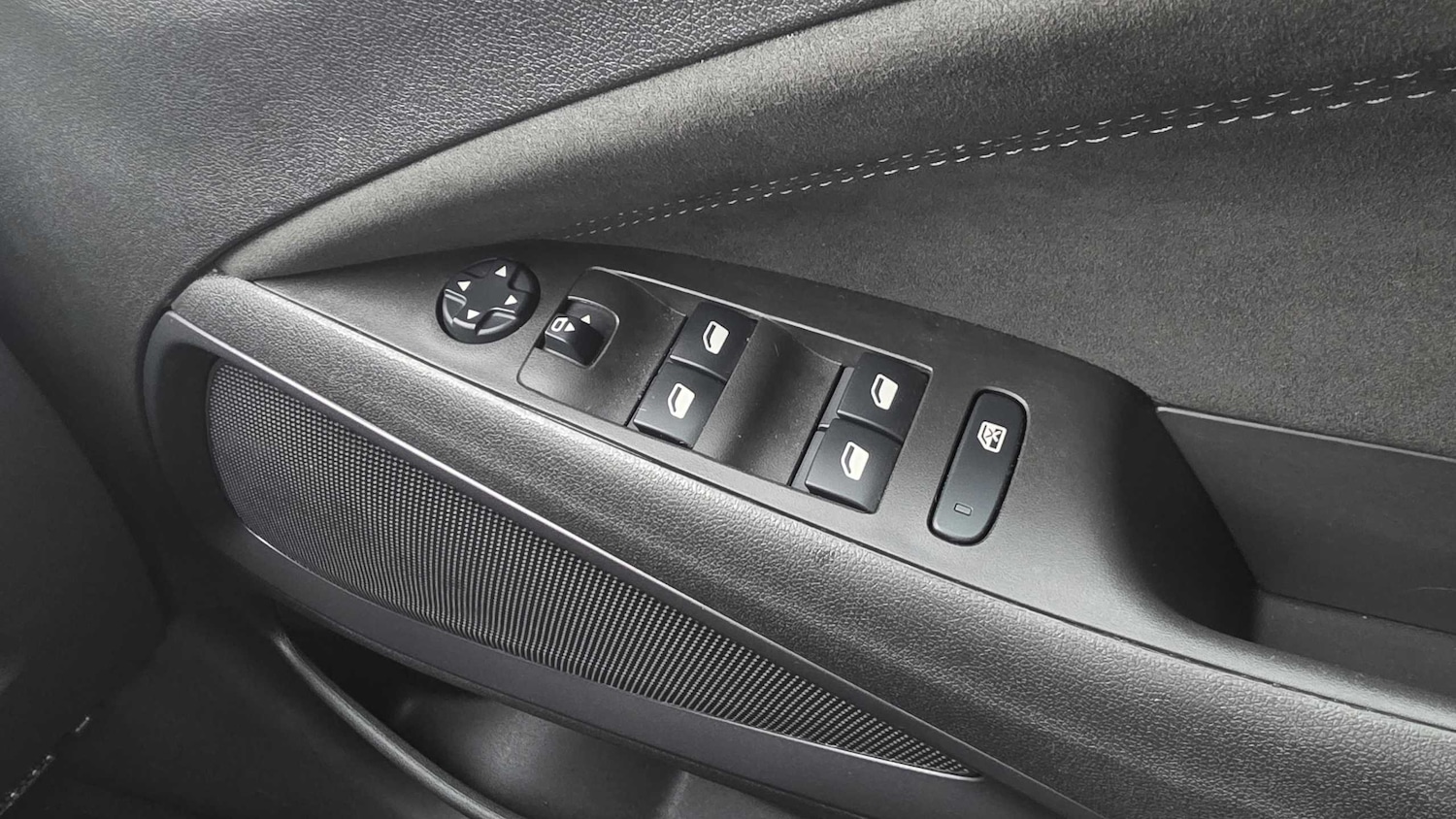 Used Vauxhall Crossland 2022 for sale - 76421112: Photo 26