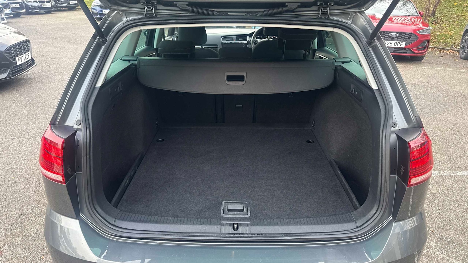 Used Volkswagen Golf 2019 for sale - 76705145: Photo 11