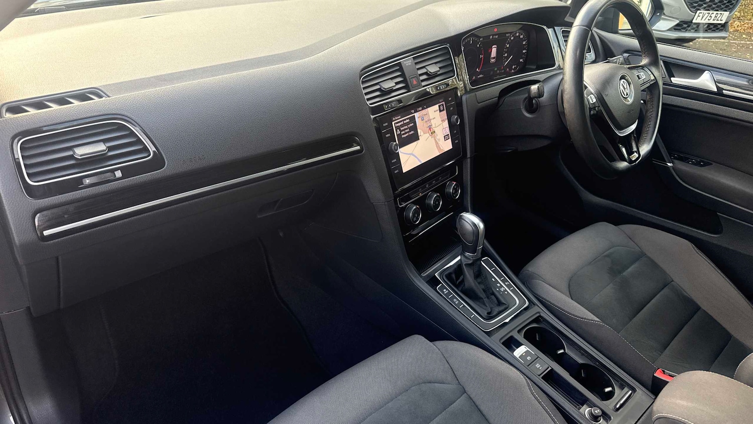 Used Volkswagen Golf 2019 for sale - 76705145: Photo 33