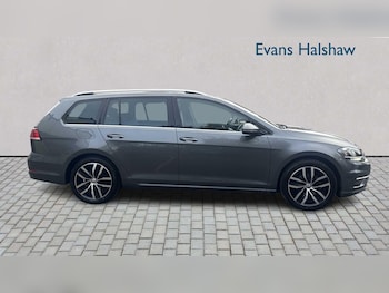 Used Volkswagen Golf 2019 for sale - 76705145: Photo