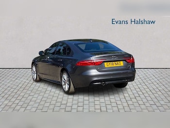 Used Jaguar XF 2018 for sale - 79183385: Photo