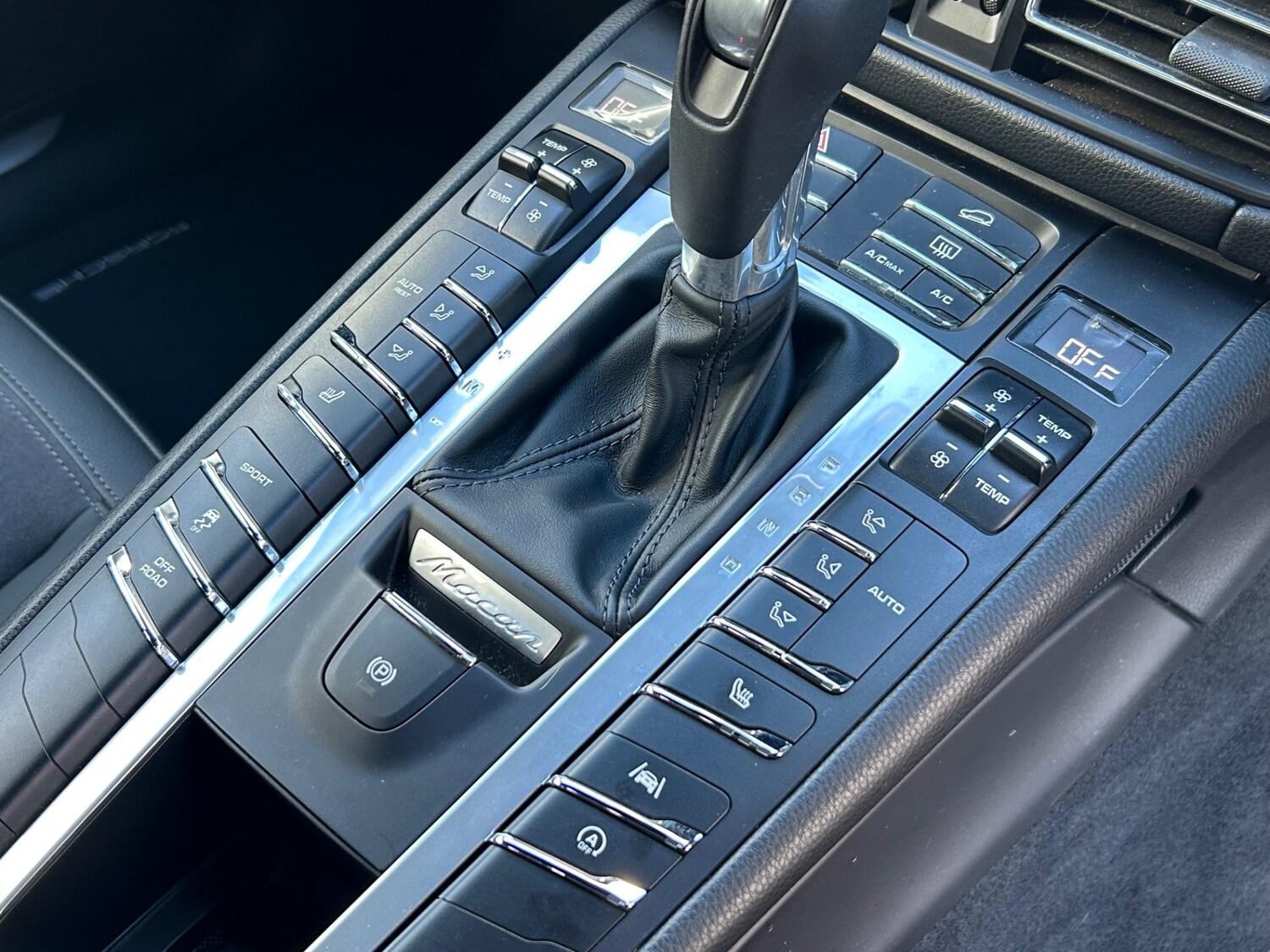 Used Porsche Macan 2021 for sale - 77418279: Photo 13