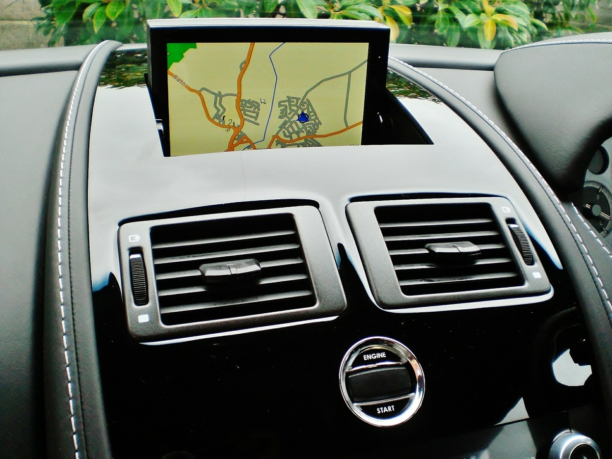 Used Aston Martin Vantage 2013 for sale - 76799083: Photo 10