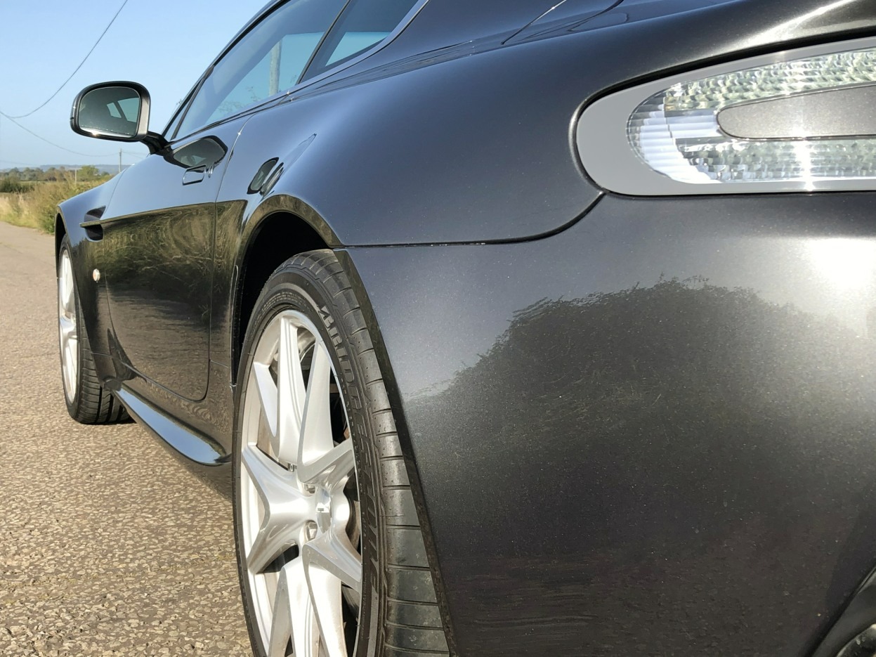 Used Aston Martin Vantage 2013 for sale - 76799083: Photo 11