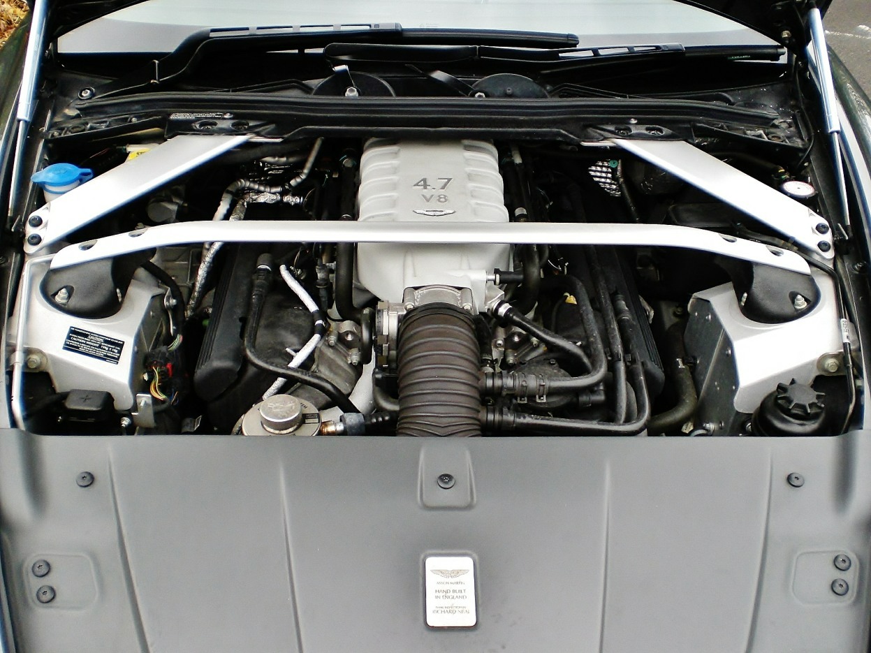 Used Aston Martin Vantage 2013 for sale - 76799083: Photo 12