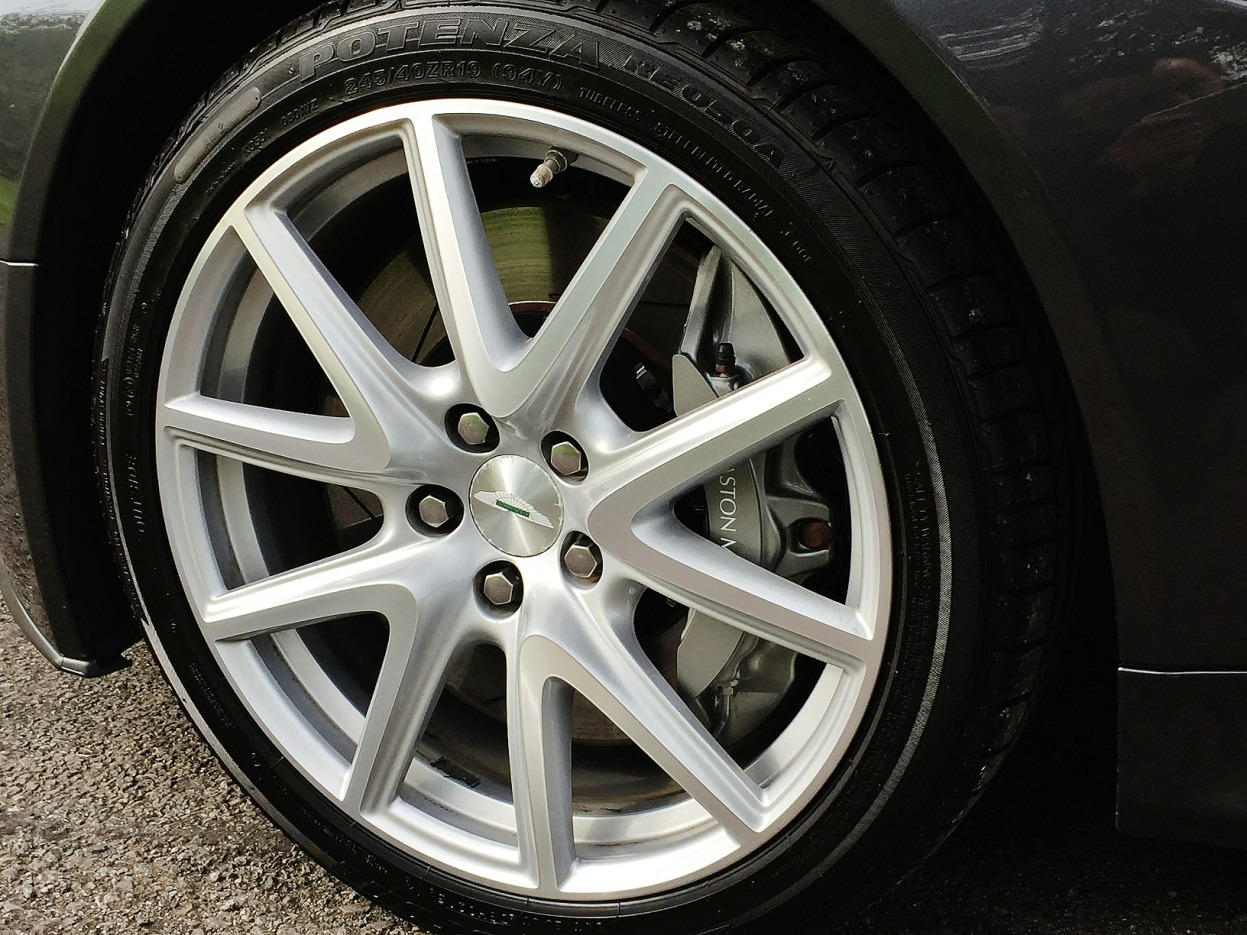 Used Aston Martin Vantage 2013 for sale - 76799083: Photo 21