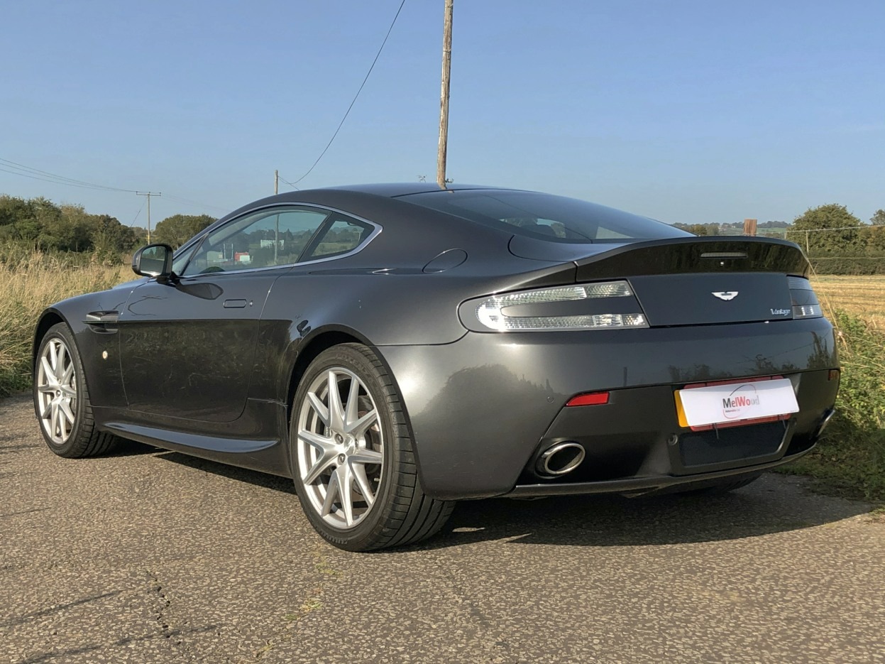 Used Aston Martin Vantage 2013 for sale - 76799083: Photo 5