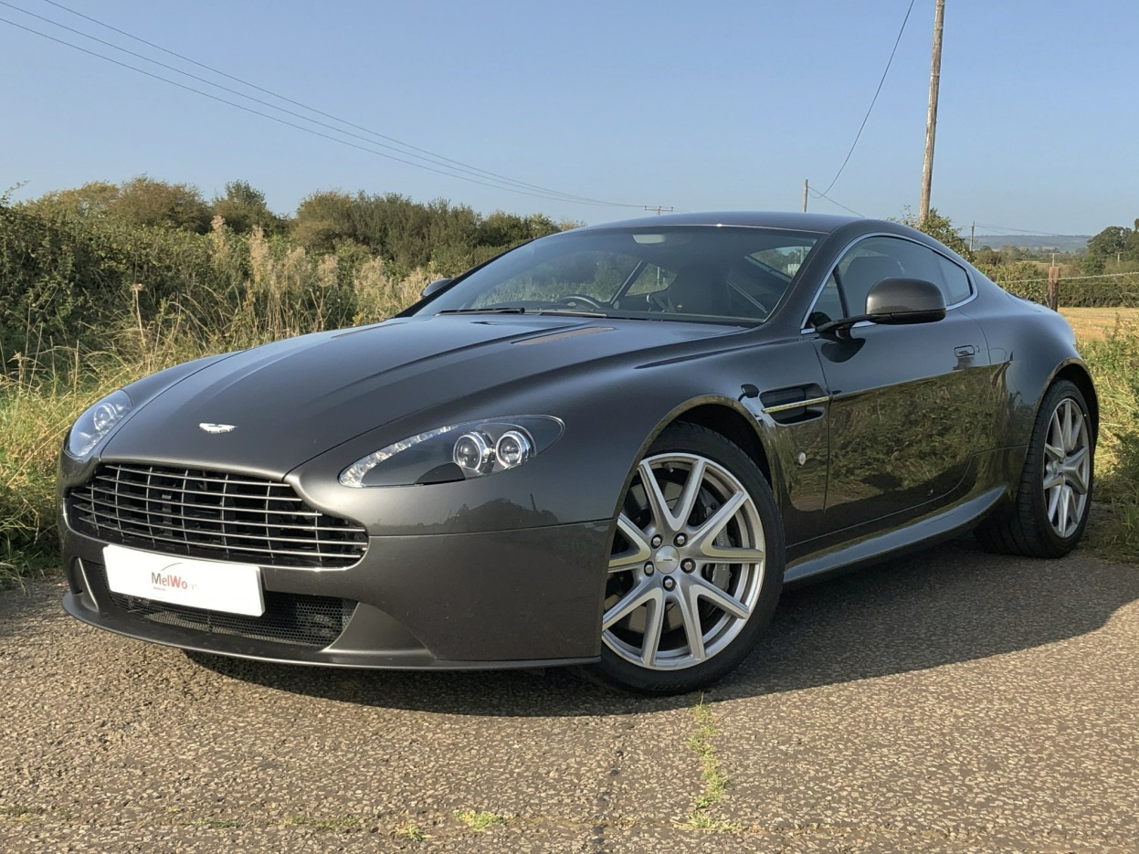 Used Aston Martin Vantage 2013 for sale - 76799083: Photo 7
