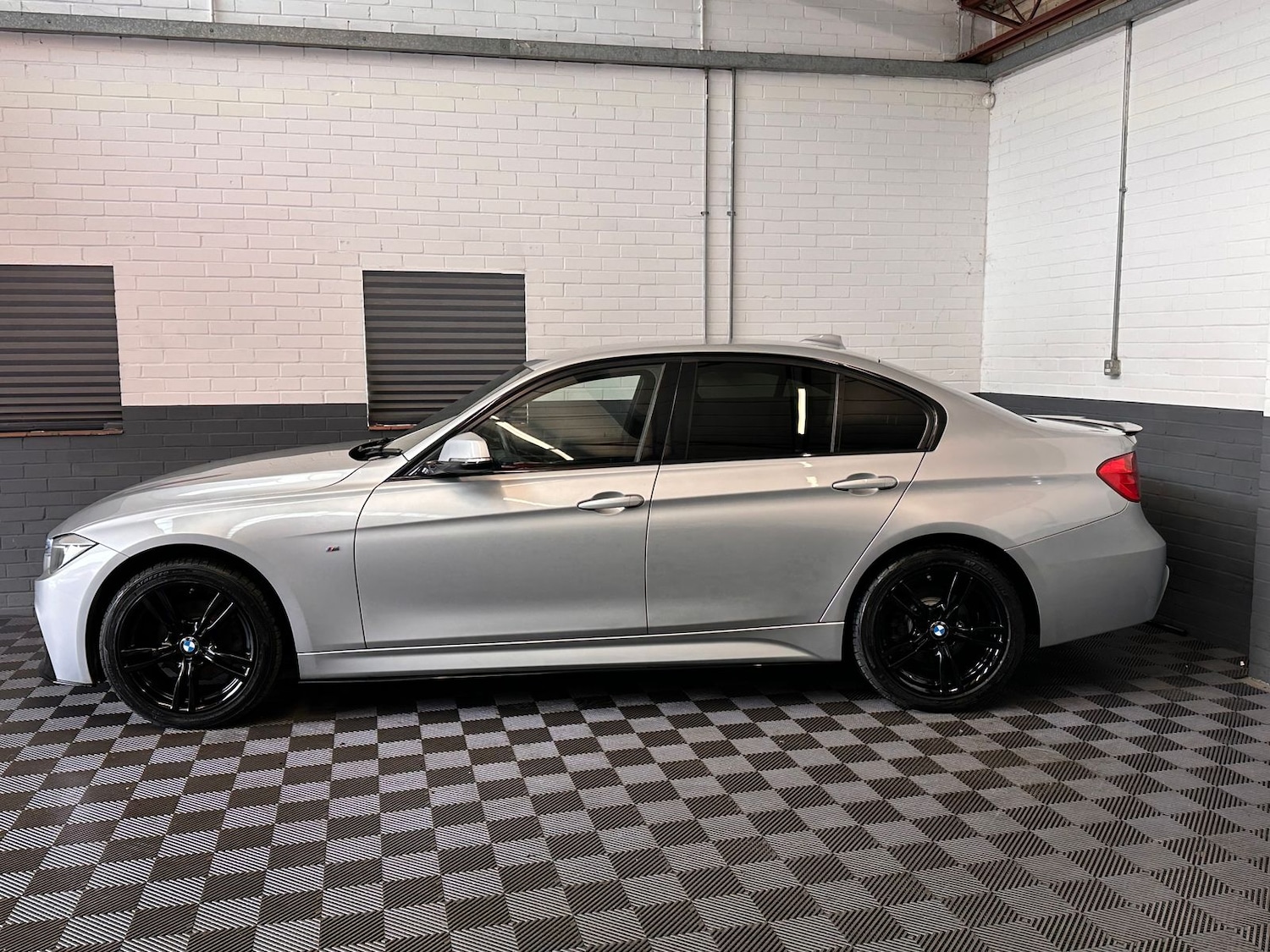 Used BMW 3 Series 2015 for sale - 78150009: Photo 3
