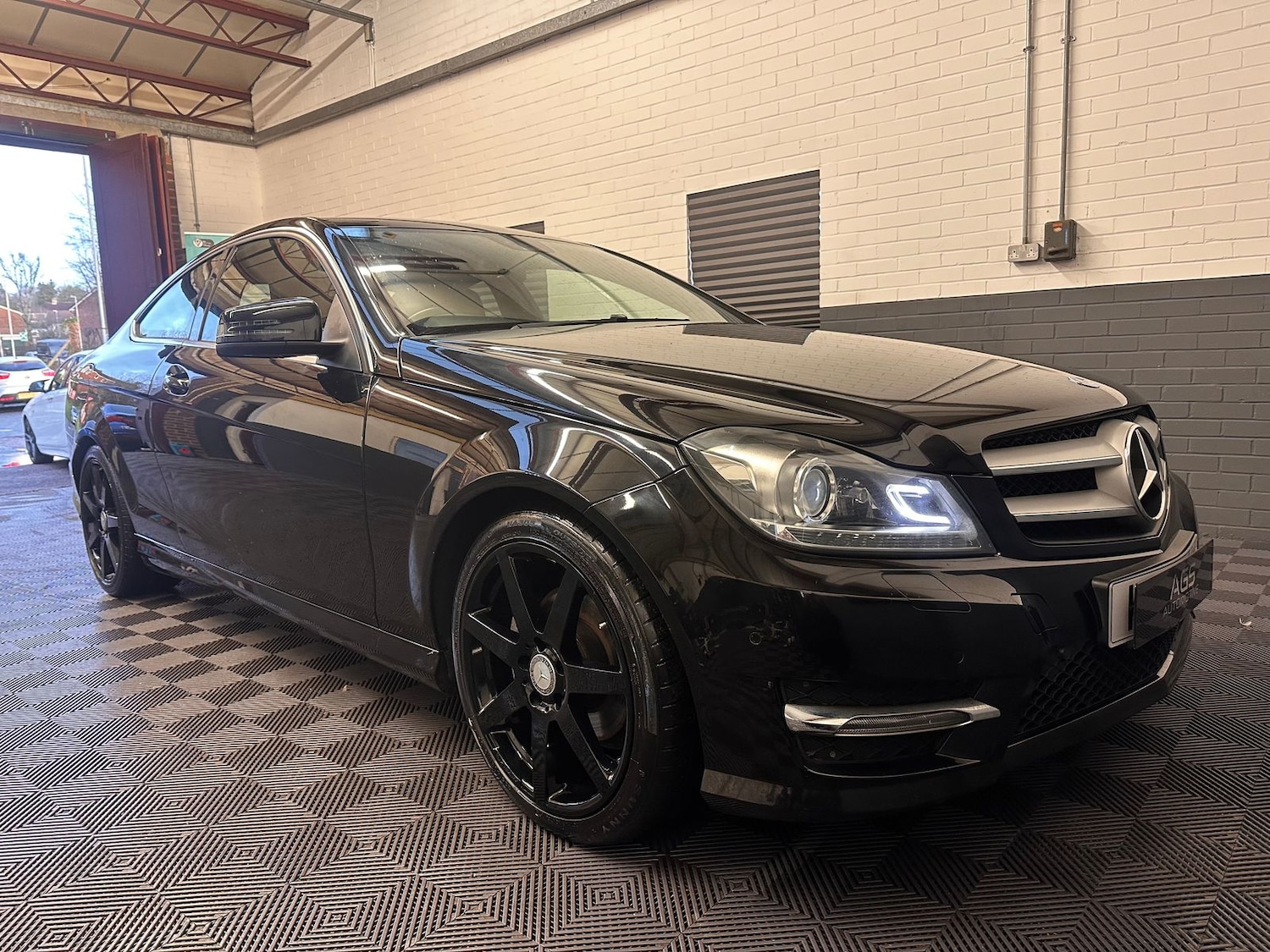 Used Mercedes-Benz C Class 2015 for sale - 77360694: Photo 13