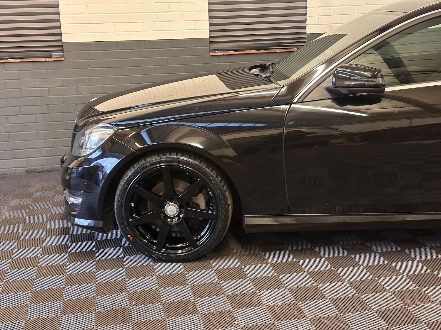 Used Mercedes-Benz C Class 2015 for sale - 77360694: Photo 6