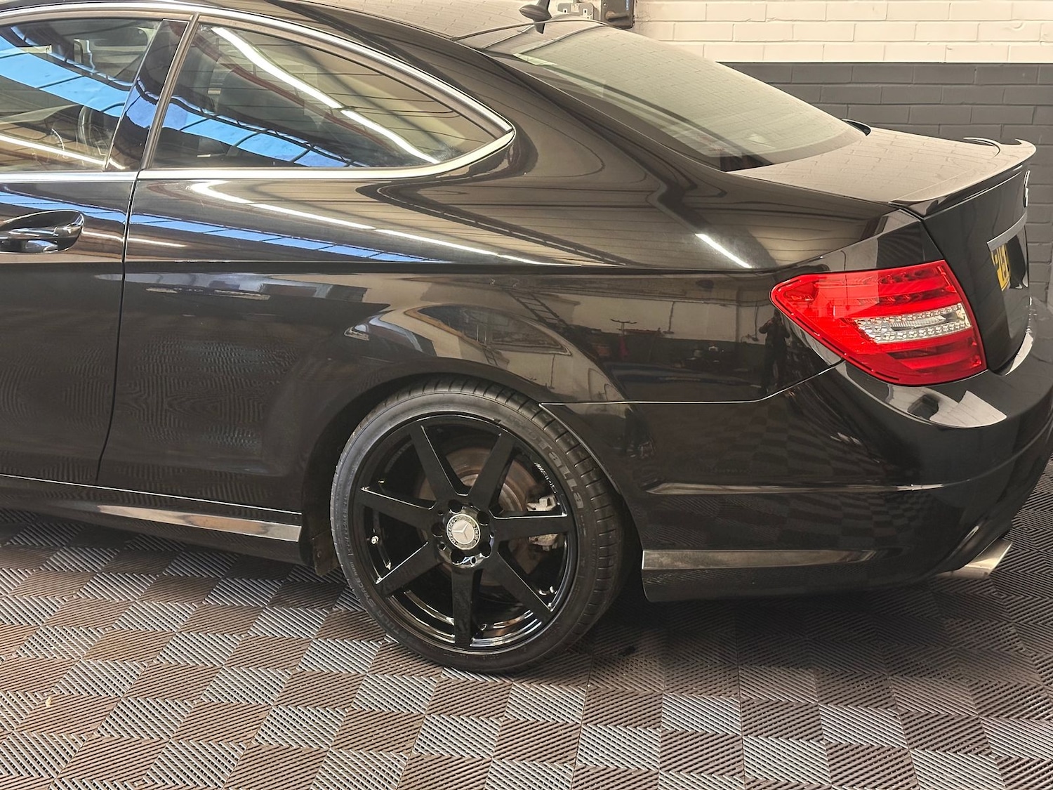 Used Mercedes-Benz C Class 2015 for sale - 77360694: Photo 7