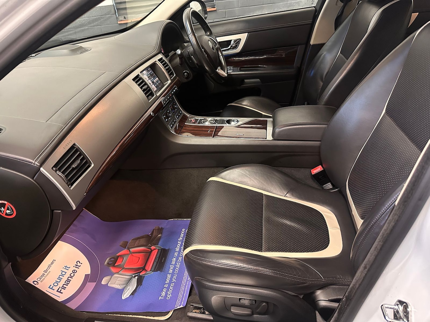 Used Jaguar XF 2015 for sale - 77673967: Photo 18