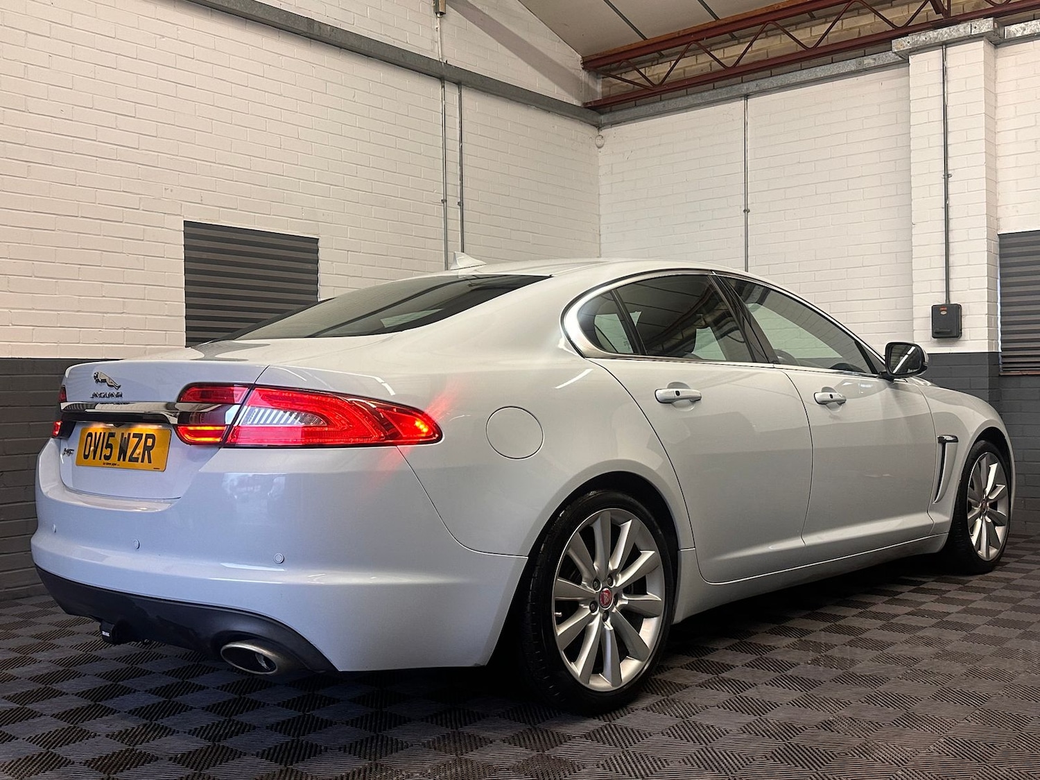 Used Jaguar XF 2015 for sale - 77673967: Photo 9