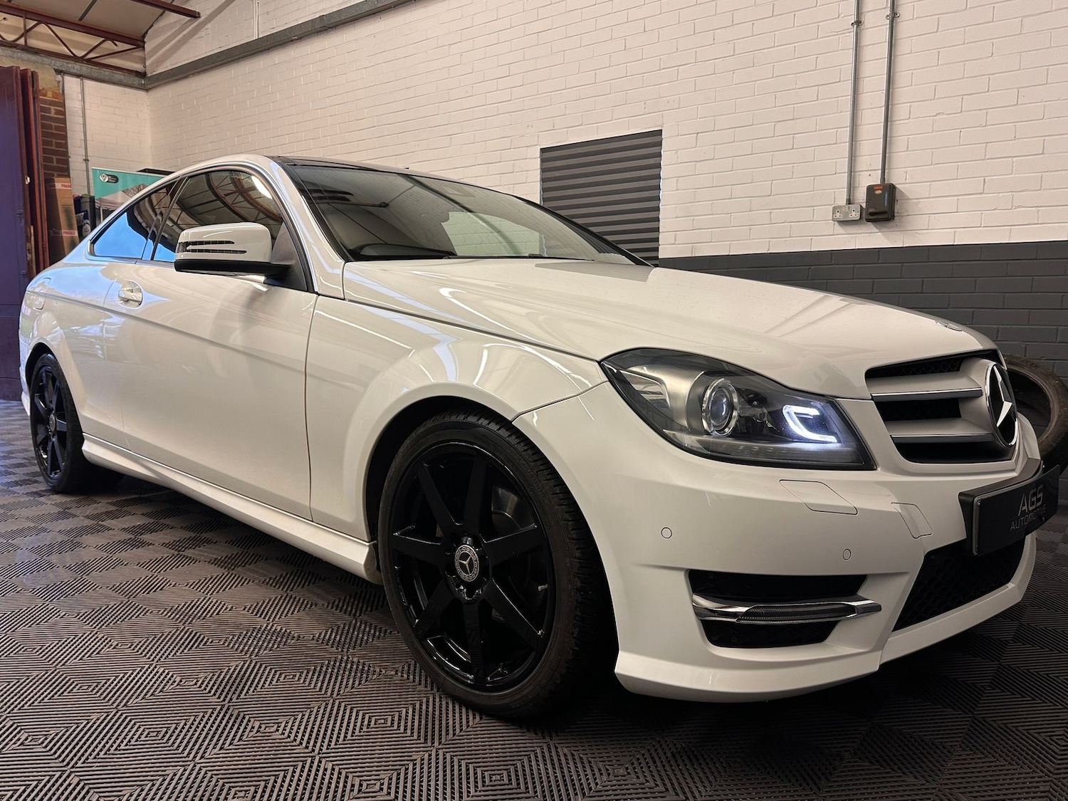 Used Mercedes-Benz C Class 2014 for sale - 77894055: Photo 19