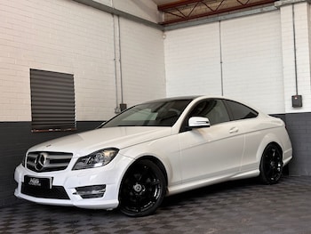 Used Mercedes-Benz C Class 2014 for sale - 77894055: Photo